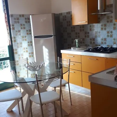 In Con Idromassaggio A Pochi Minuti Dal Maggiore