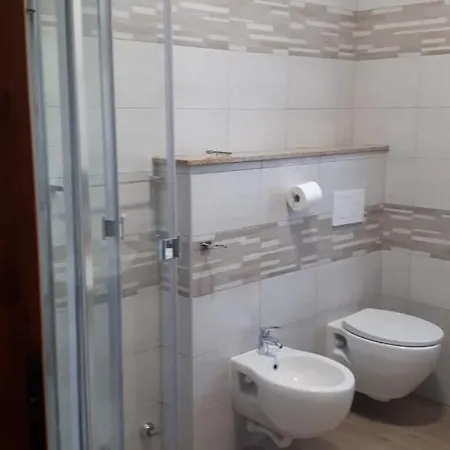 In Con Idromassaggio A Pochi Minuti Dal Maggiore Villa *