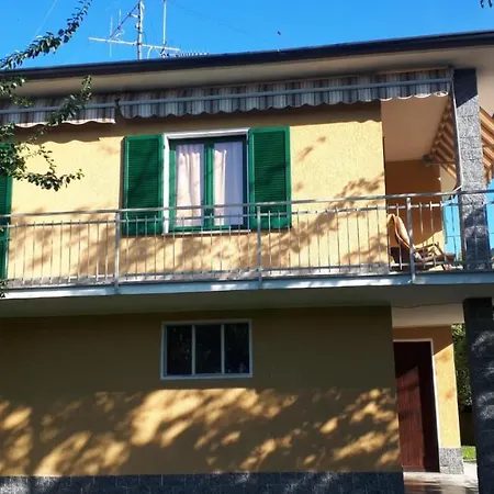 In Con Idromassaggio A Pochi Minuti Dal Maggiore Castelveccana